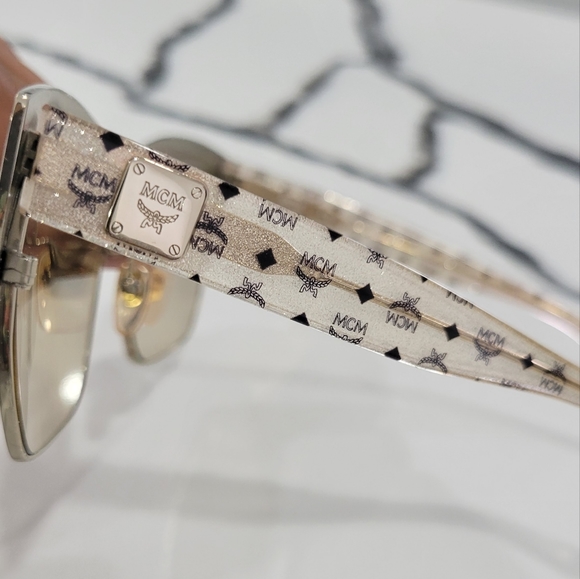 MCM Unisex Retro Visetos Sunglasses - Picture 4 of 11